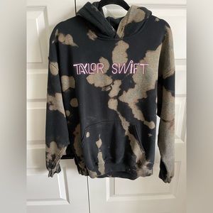 Taylor Swift distressed 1989 world tour hoodie sz L